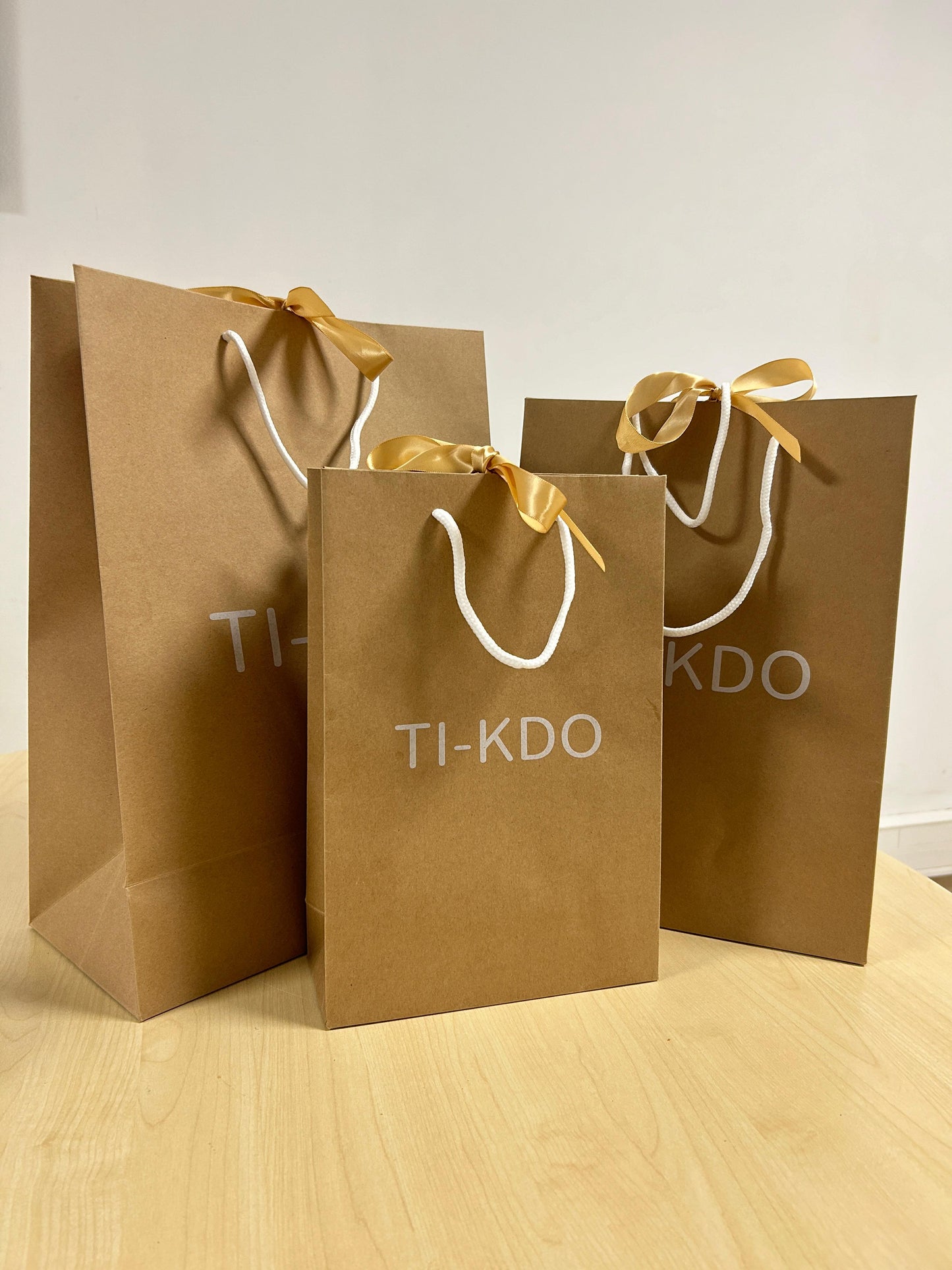 Sac kraft brun avec cordelettes 250g/m²